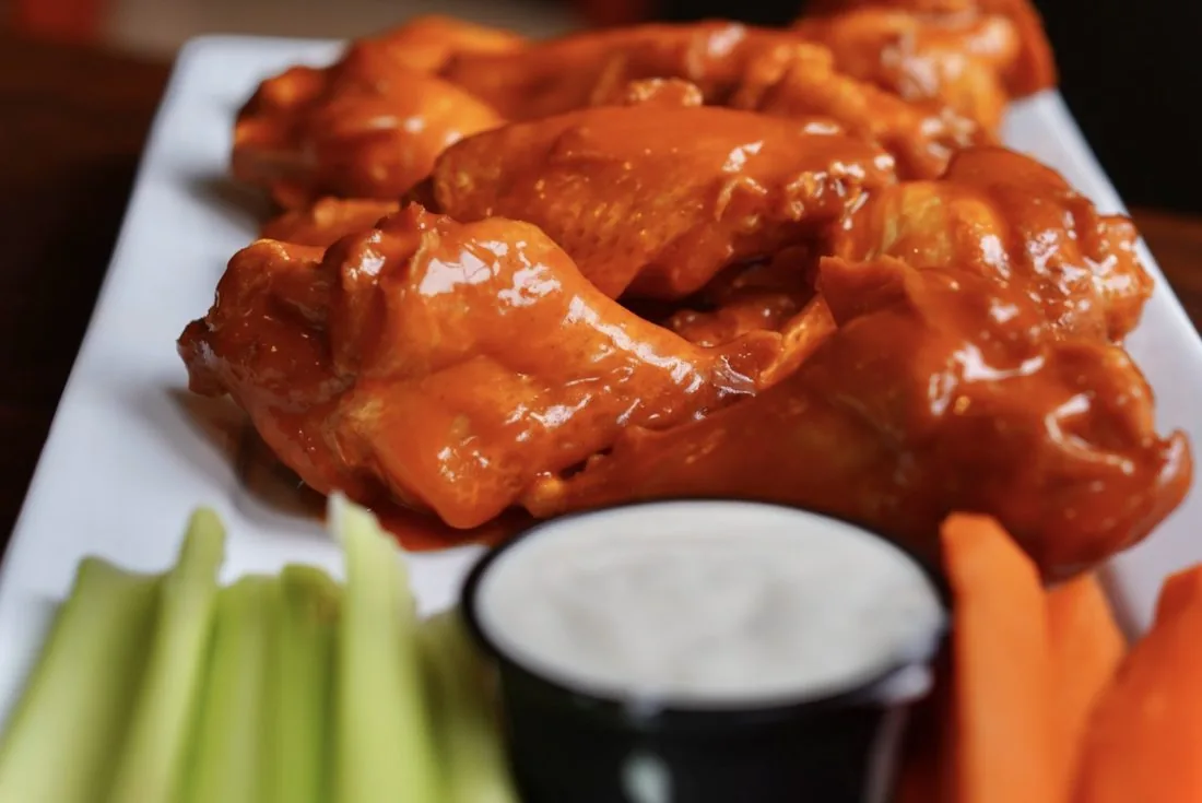 Buffalo wings and ranch at Grunions sports bar in Manhattan Beach